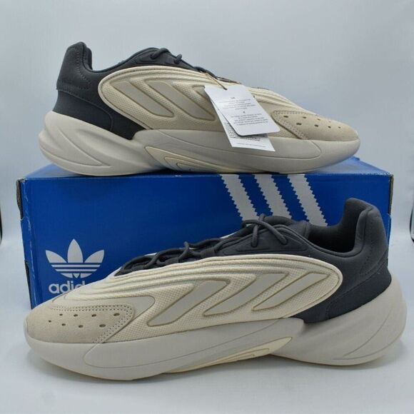 Athletic_Shoes